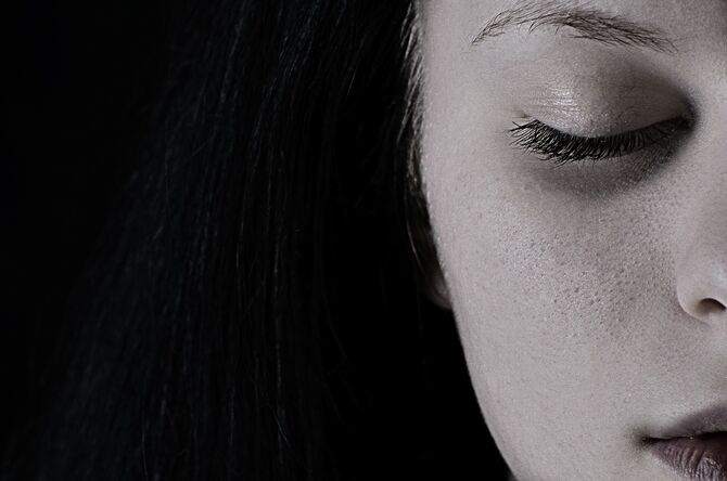 Huiselijk geweld Gezicht meisje half te zien Pixabay rechtenvrij